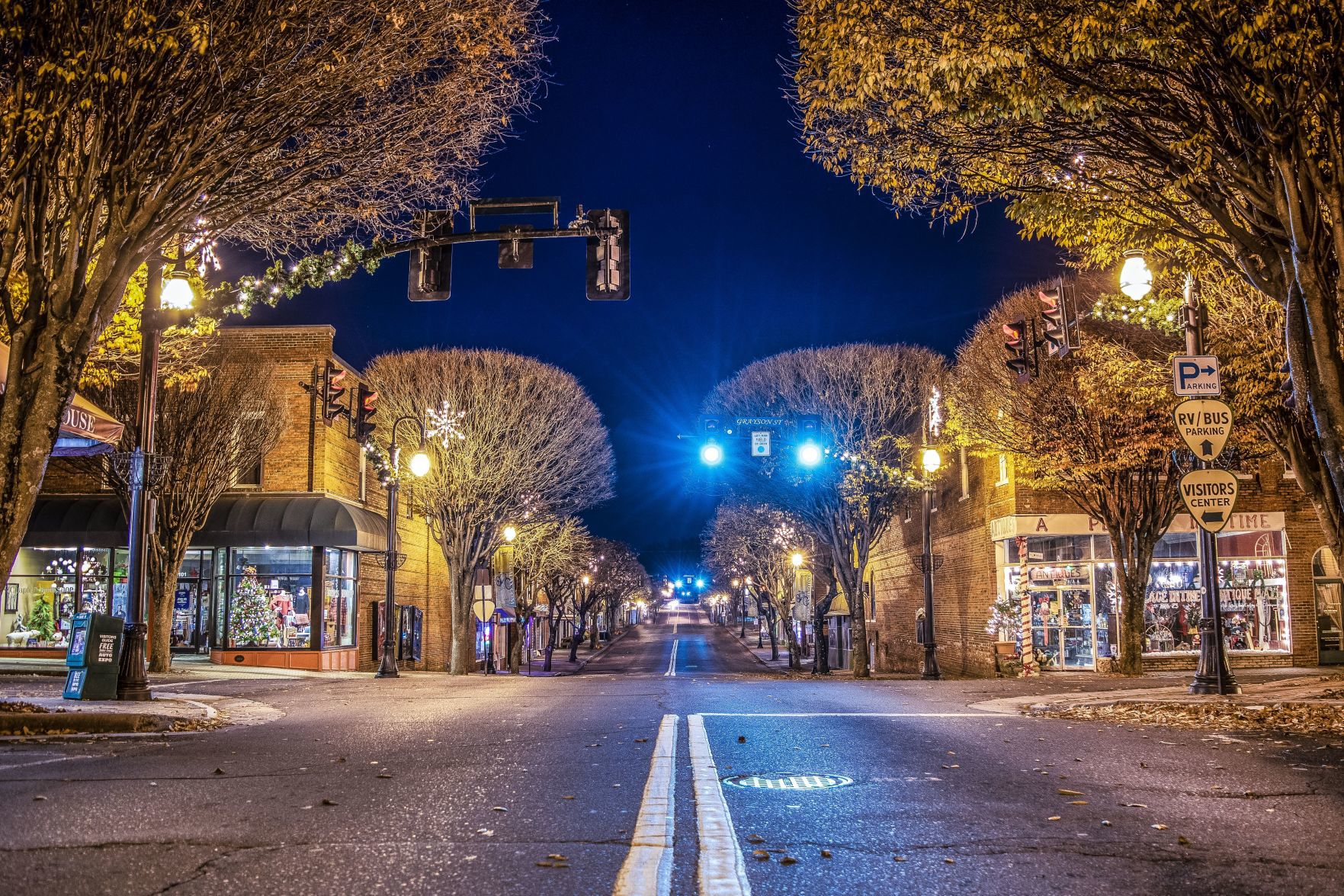 Cities & Towns: Midnight Main Street Photographer: Larry Thompson of Galax Location: Main Street in Galax